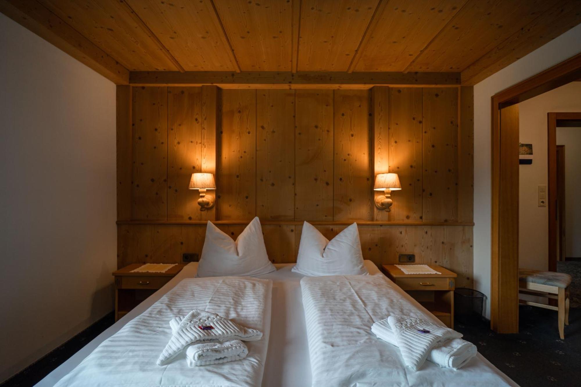 Der Braeuschmied Bed and Breakfast Lofer Buitenkant foto