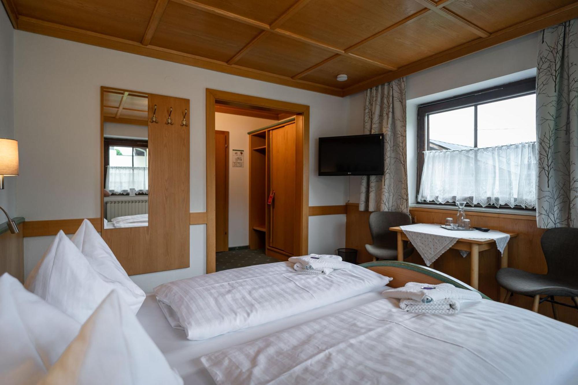 Der Braeuschmied Bed and Breakfast Lofer Buitenkant foto