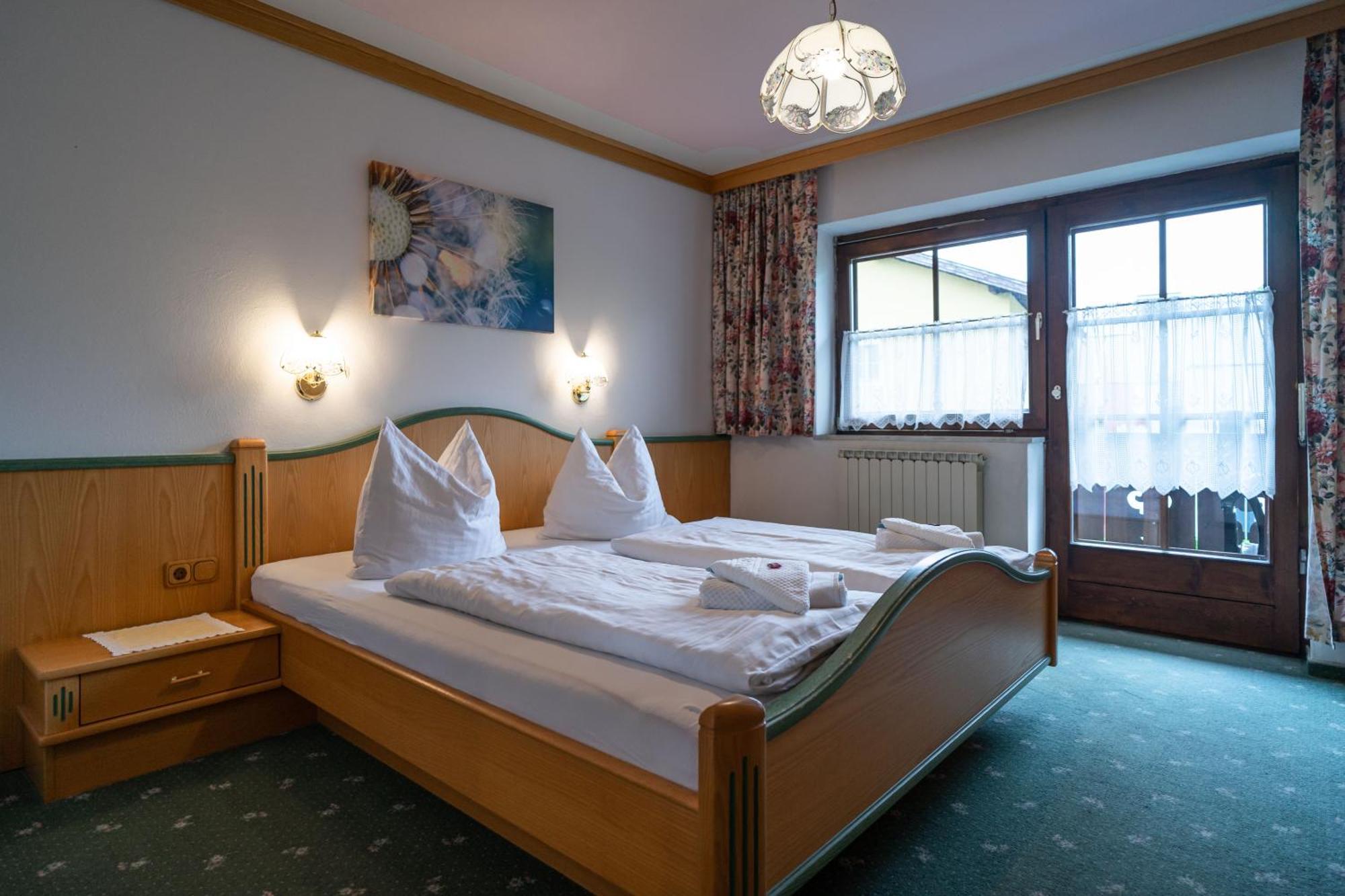 Der Braeuschmied Bed and Breakfast Lofer Buitenkant foto