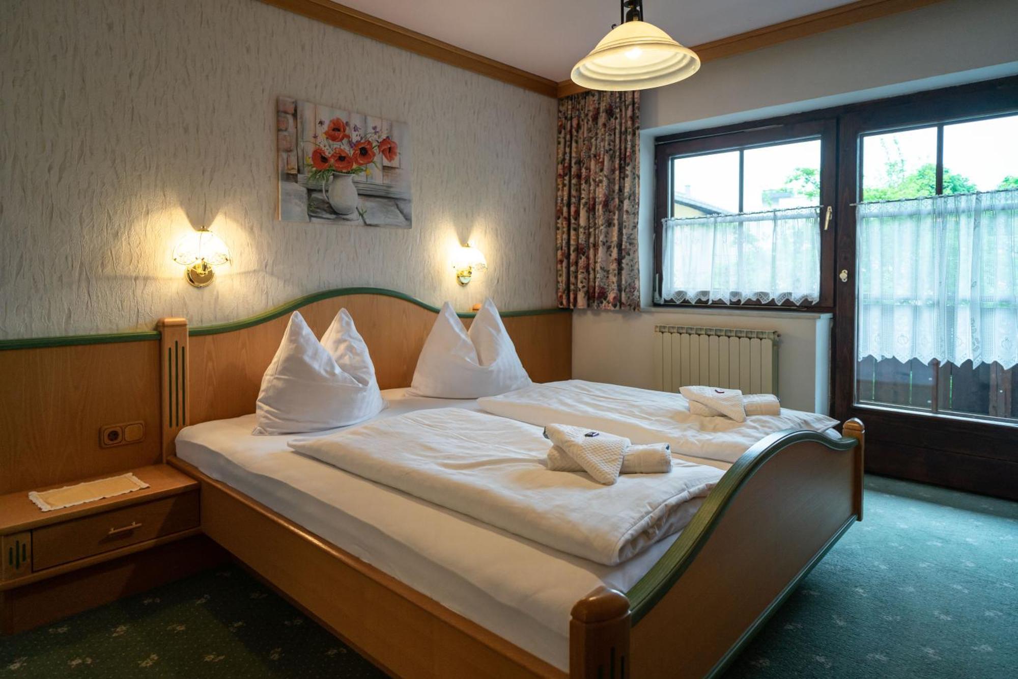 Der Braeuschmied Bed and Breakfast Lofer Buitenkant foto
